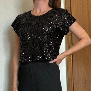 NWT! Audrey Parks Francesca’s Black Sequin Cropped Blouse